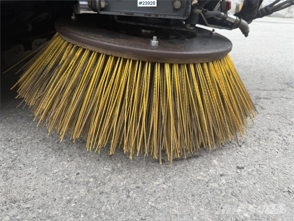 Boschung s3 street sweeper Camión de barrendero