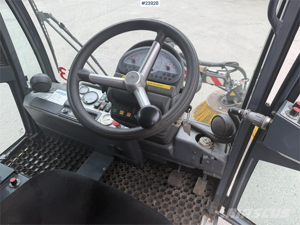 Boschung s3 street sweeper Camión de barrendero