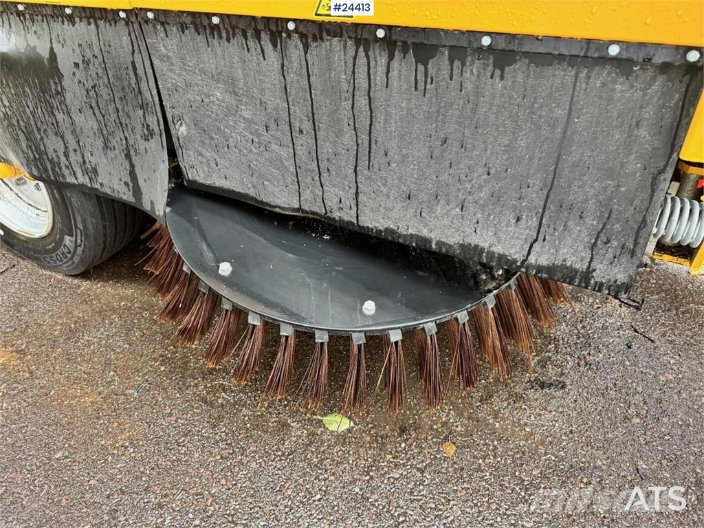 Broddson Scandia Sweeper – only approx. 40 hours! 道路清扫车