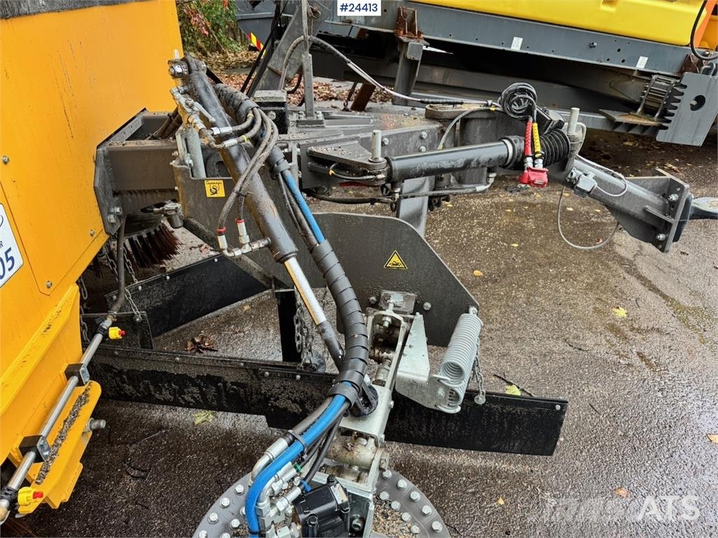 Broddson Scandia Sweeper – only approx. 40 hours! 道路清扫车