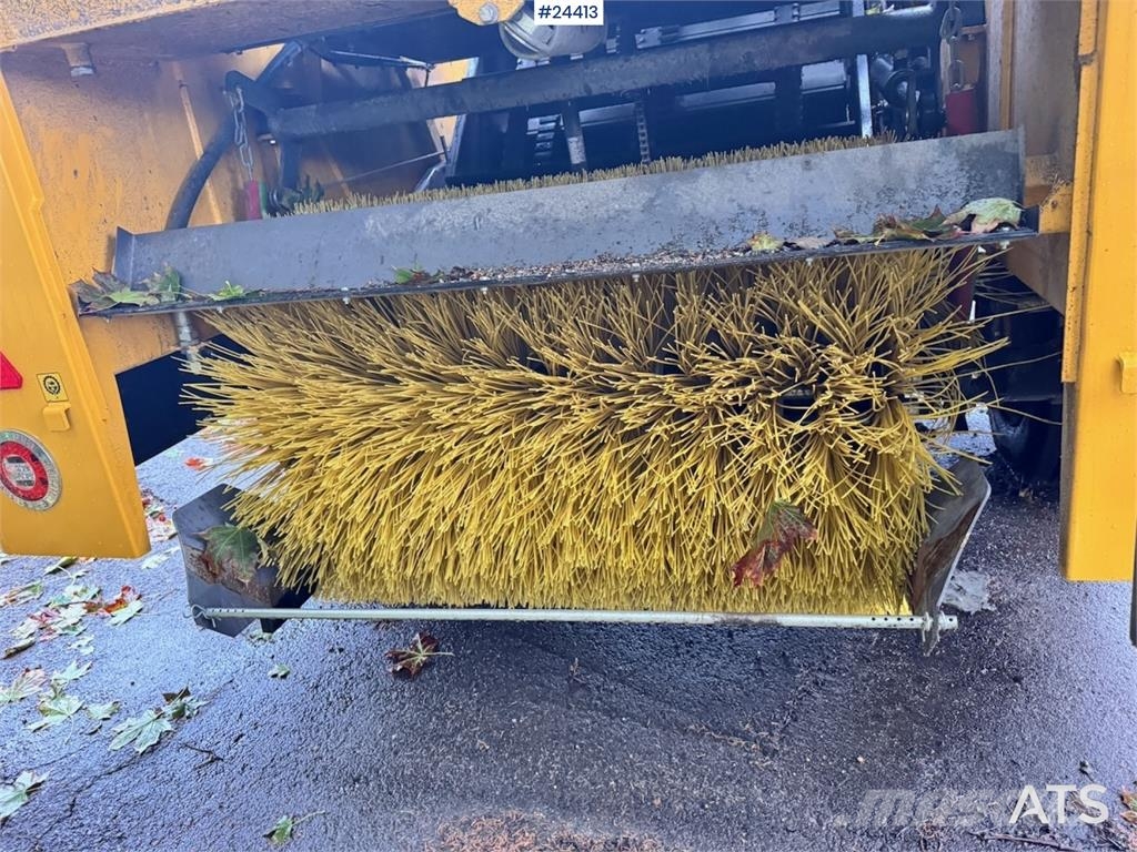 Broddson Scandia Sweeper – only approx. 40 hours! 道路清扫车