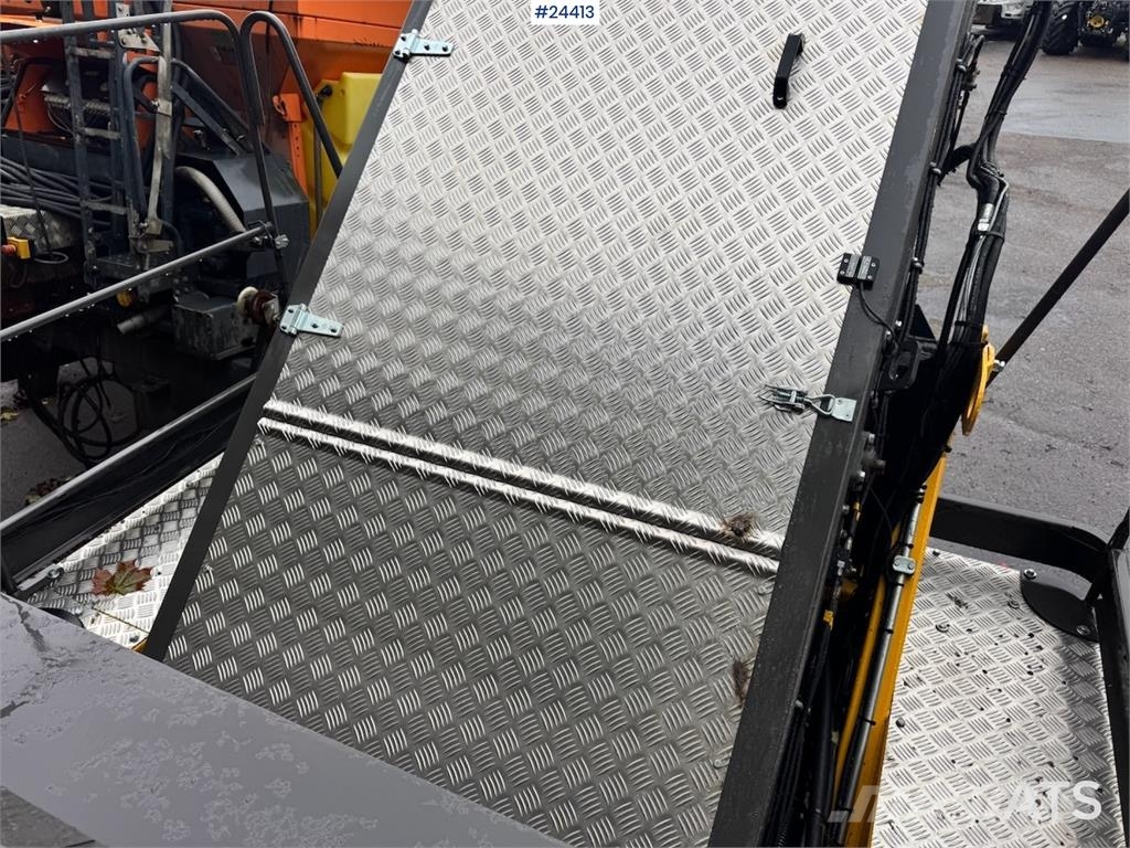Broddson Scandia Sweeper – only approx. 40 hours! 道路清扫车