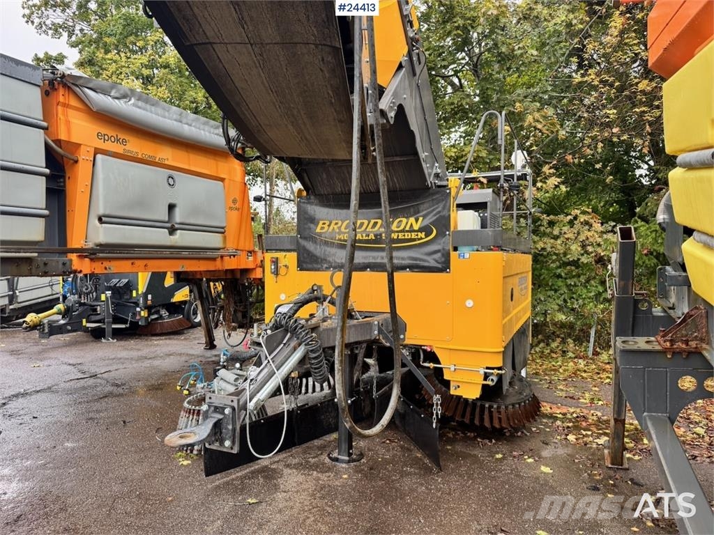 Broddson Scandia Sweeper – only approx. 40 hours! 道路清扫车