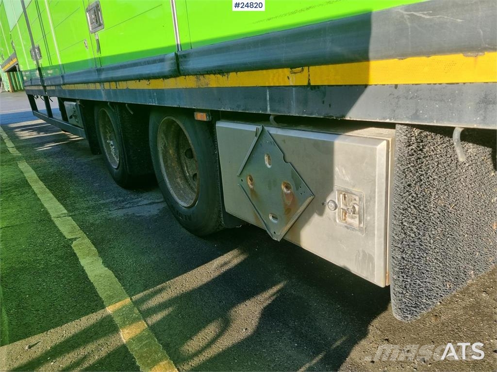 Broshuis 3 axle jumbo curtainsider trailer with doors Rimorchi centinati