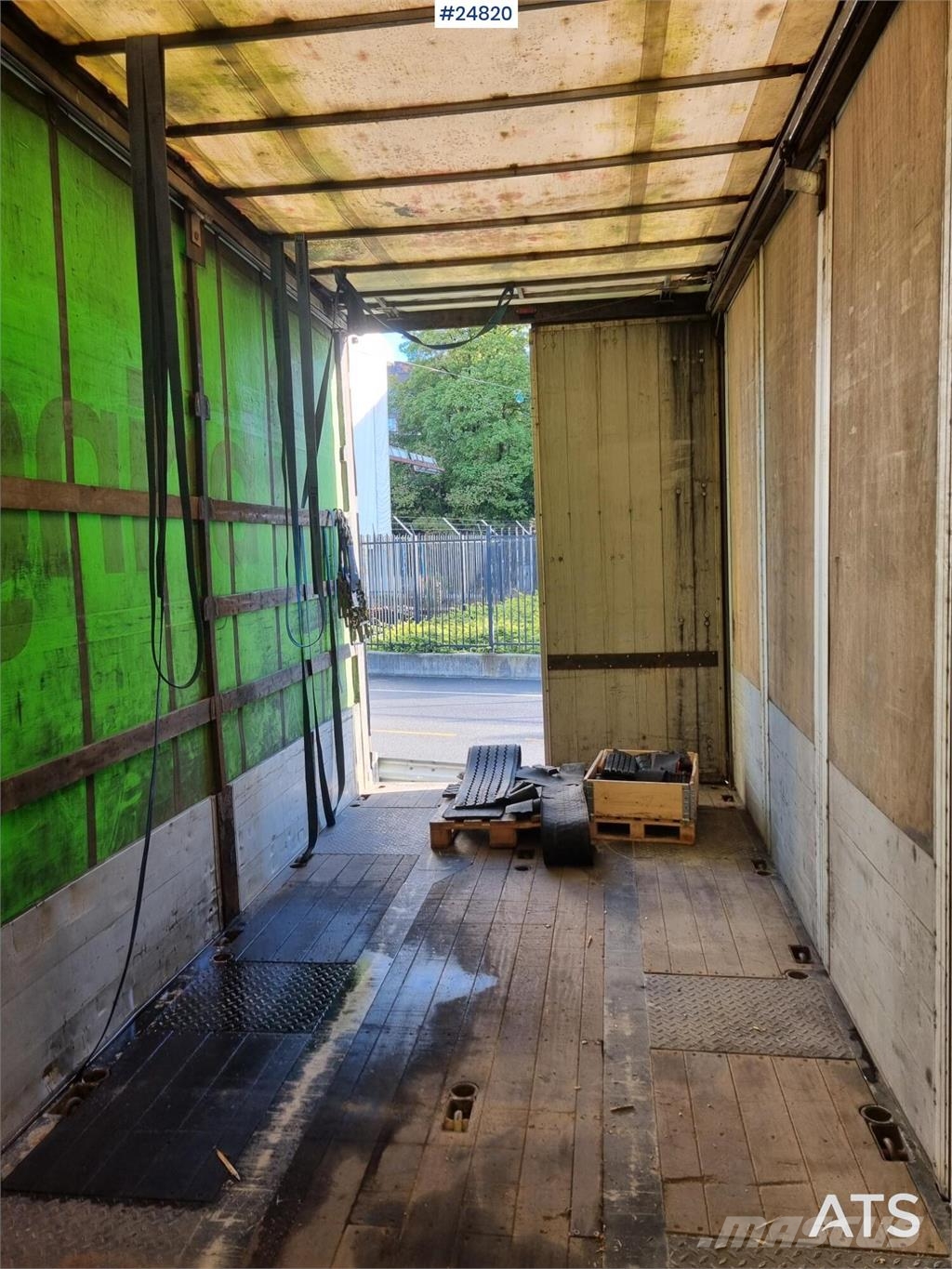 Broshuis 3 axle jumbo curtainsider trailer with doors Rimorchi centinati