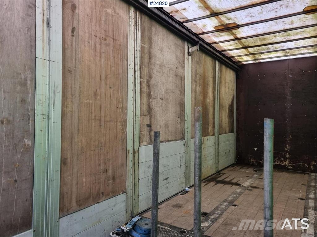 Broshuis 3 axle jumbo curtainsider trailer with doors Rimorchi centinati