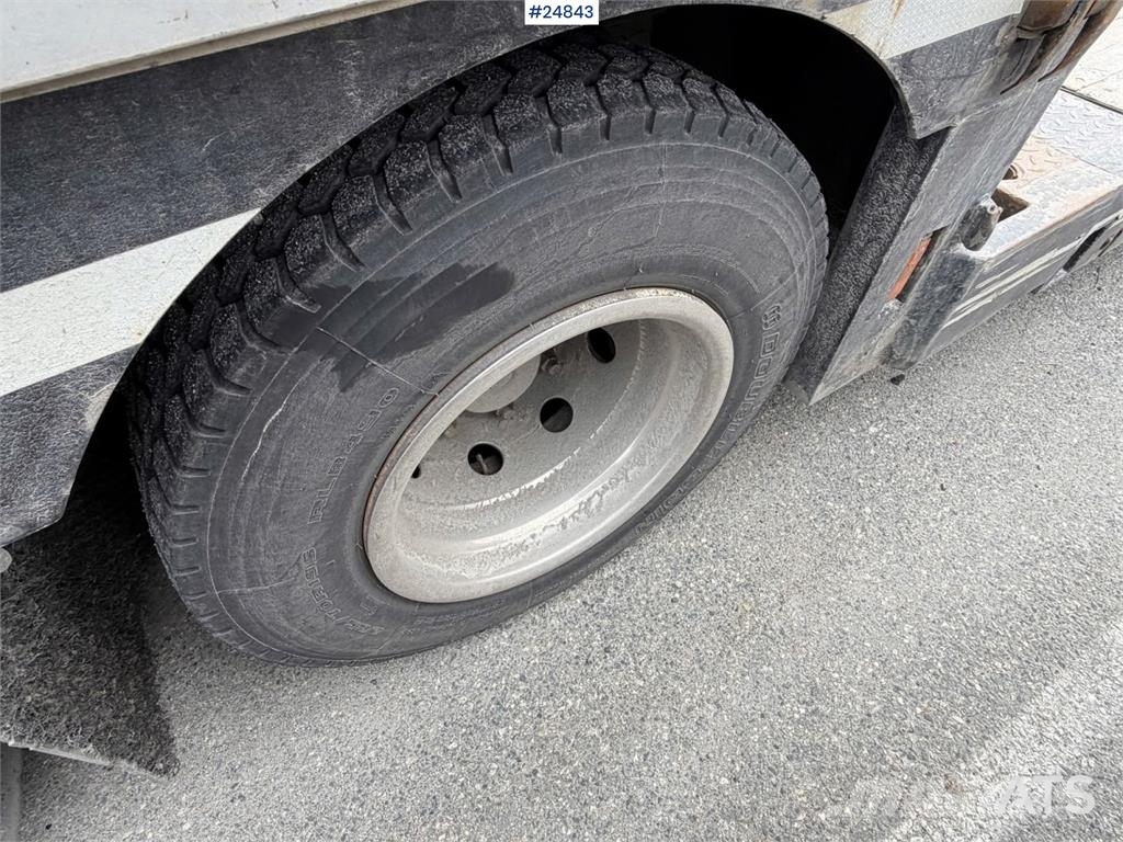 Broshuis 3 axle Low-loader semi-trailer with 2 extensions – Ostale prikolice