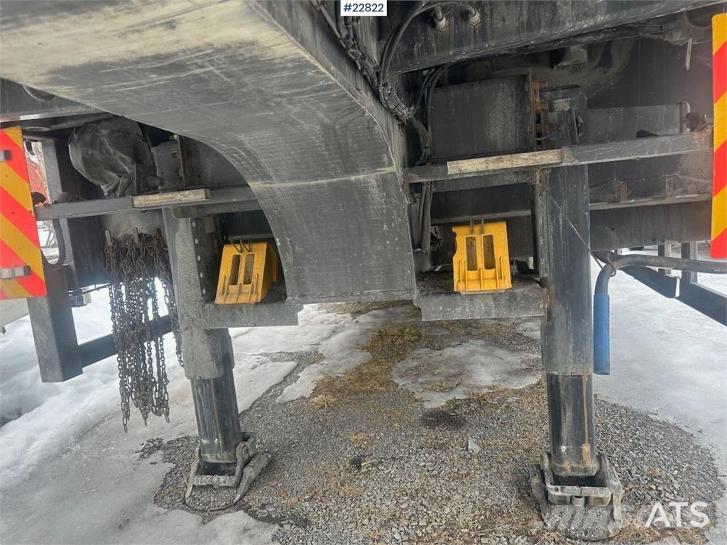 Broshuis E2190/27 3 axle semi-trailer w/ drive bridges Semirremolques de plataformas planas/laterales abatibles