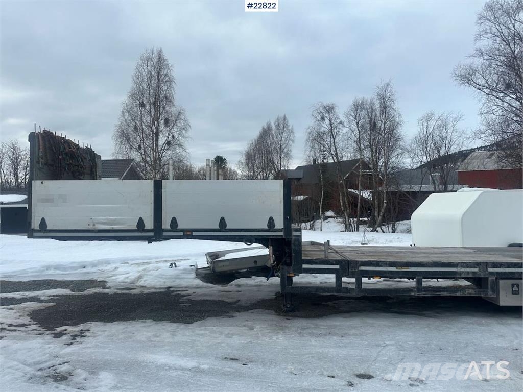 Broshuis E2190/27 3 axle semi-trailer w/ drive bridges Semirremolques de plataformas planas/laterales abatibles
