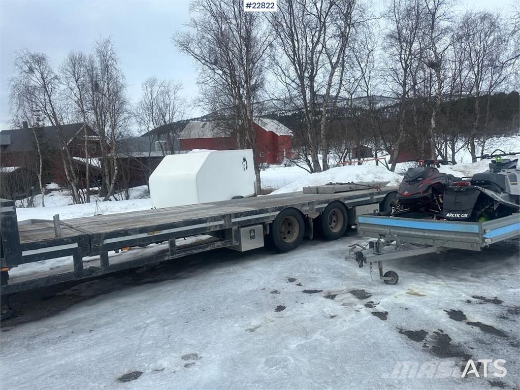 Broshuis E2190/27 3 axle semi-trailer w/ drive bridges Semirremolques de plataformas planas/laterales abatibles