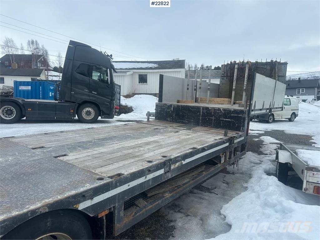 Broshuis E2190/27 3 axle semi-trailer w/ drive bridges Semirremolques de plataformas planas/laterales abatibles
