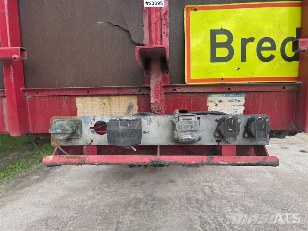Broshuis Machine Semi-Trailer – with hydraulic loading ramp Maskintransporter