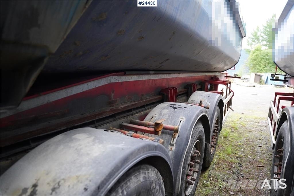 Carnehl 3-Axle Tipping Semi-Trailer Semirremolques bañera