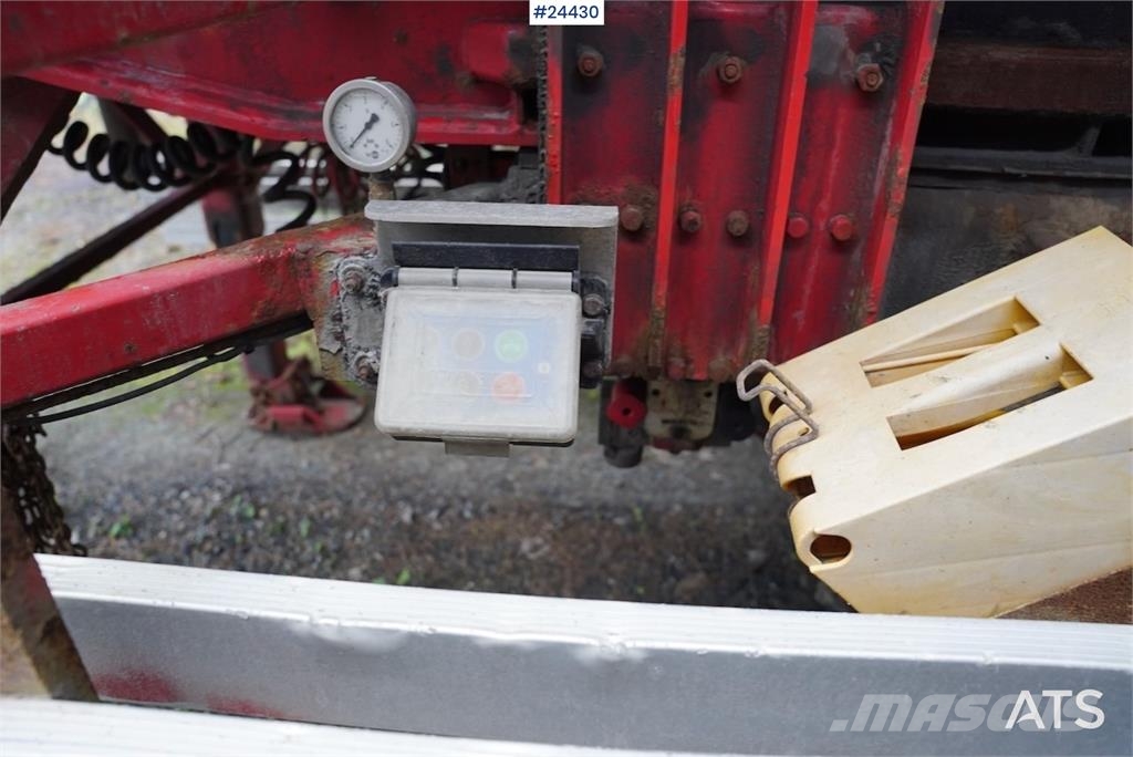 Carnehl 3-Axle Tipping Semi-Trailer Semirremolques bañera