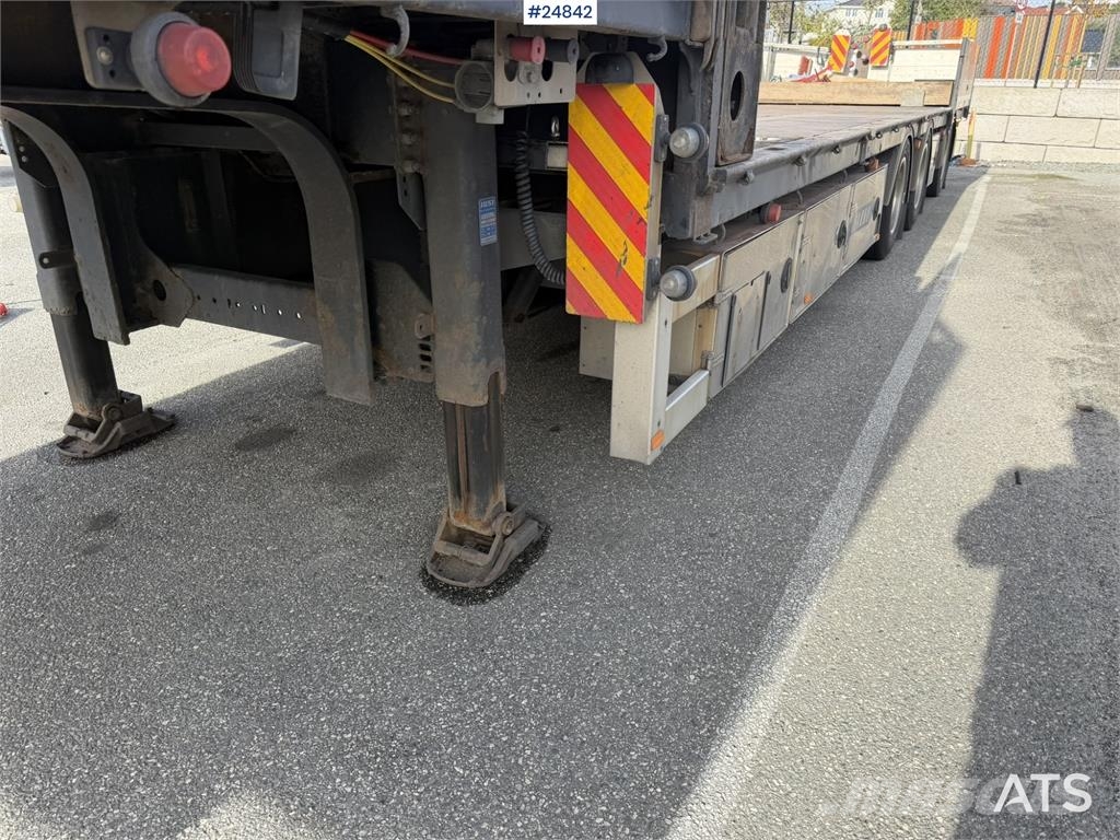 Carnehl 4-axle machinery trailer with 6-metre extension Niski utovarivači