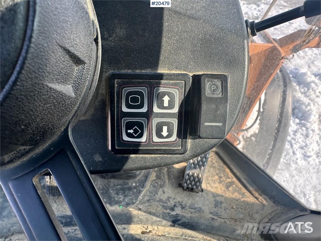 CASE 721E wheel loader w/ bucket. WATCH VIDEO. Wielladers