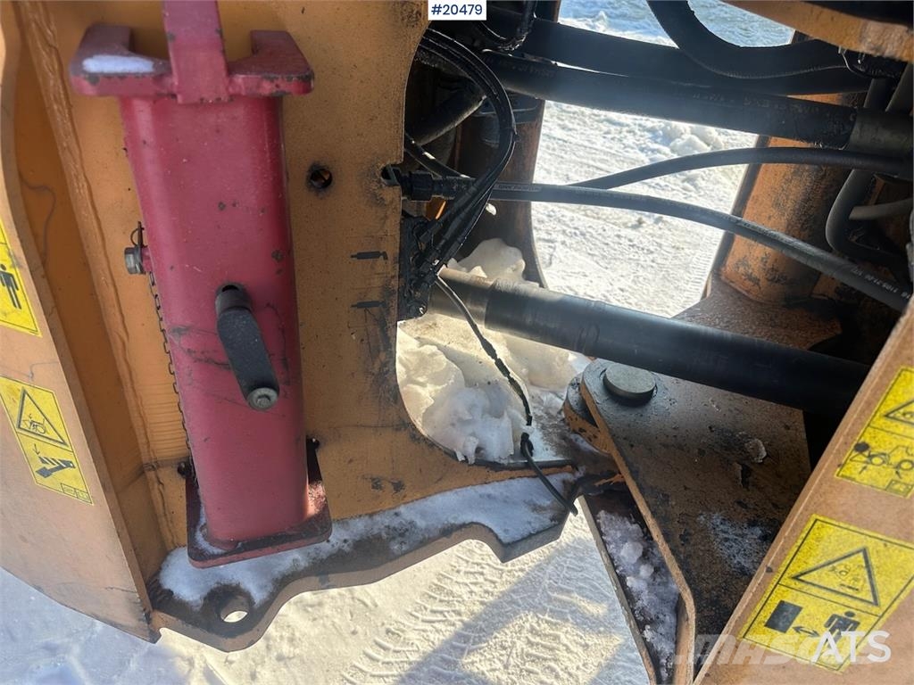 CASE 721E wheel loader w/ bucket. WATCH VIDEO. Wielladers