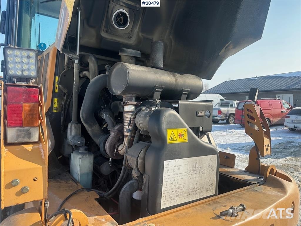 CASE 721E wheel loader w/ bucket. WATCH VIDEO. Wielladers