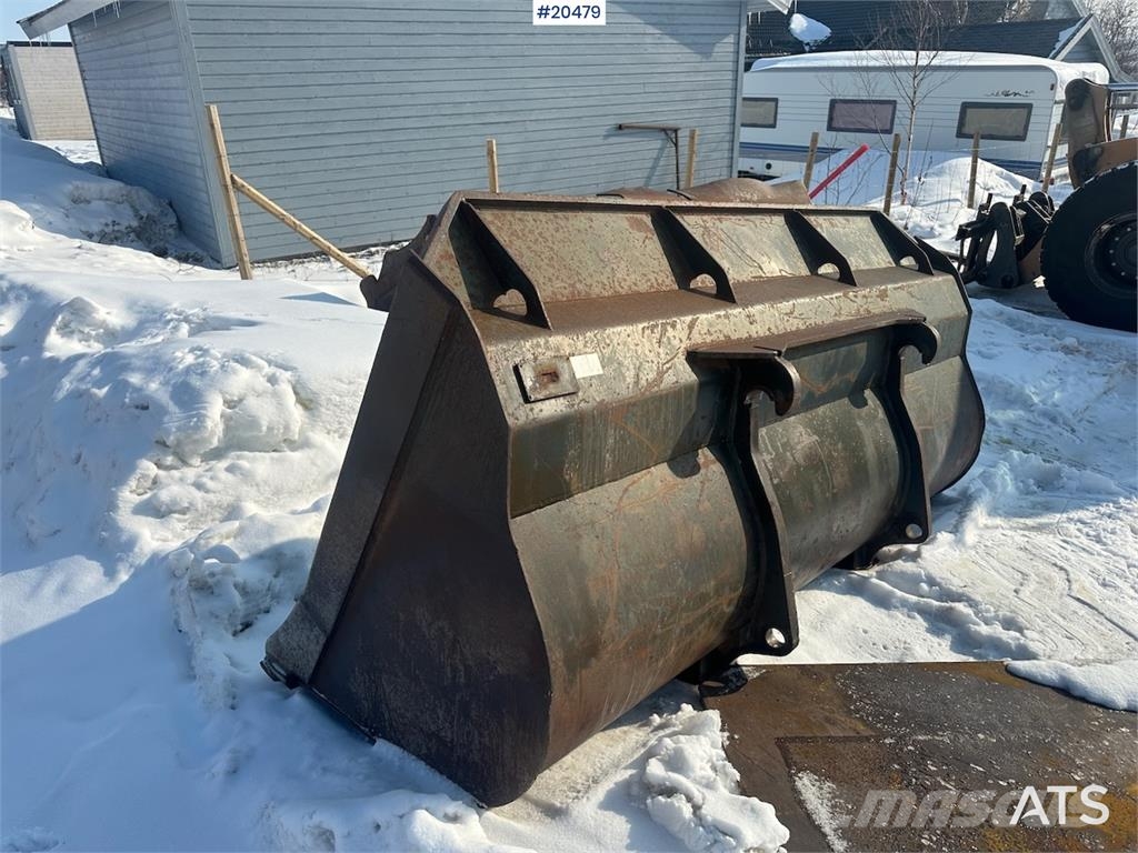 CASE 721E wheel loader w/ bucket. WATCH VIDEO. Wielladers