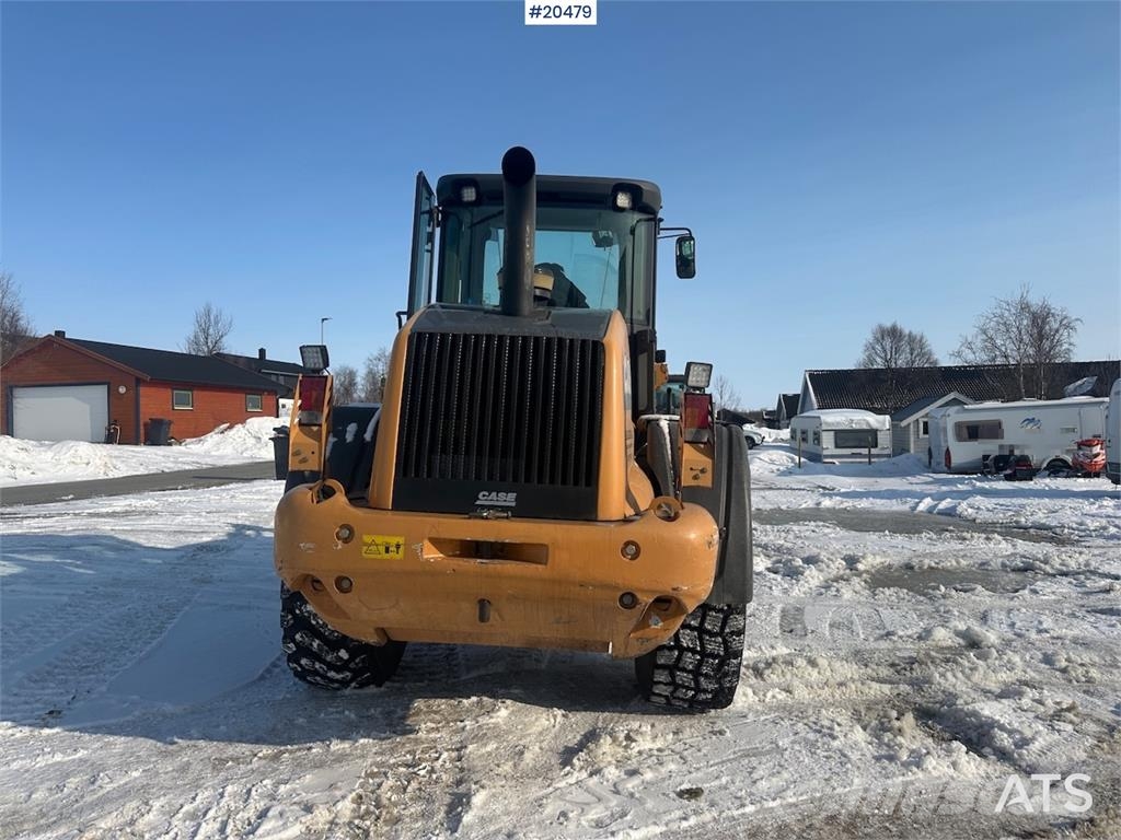 CASE 721E wheel loader w/ bucket. WATCH VIDEO. Wielladers