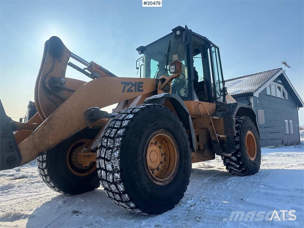 CASE 721E wheel loader w/ bucket. WATCH VIDEO. Wielladers