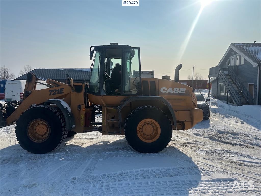 CASE 721E wheel loader w/ bucket. WATCH VIDEO. Wielladers