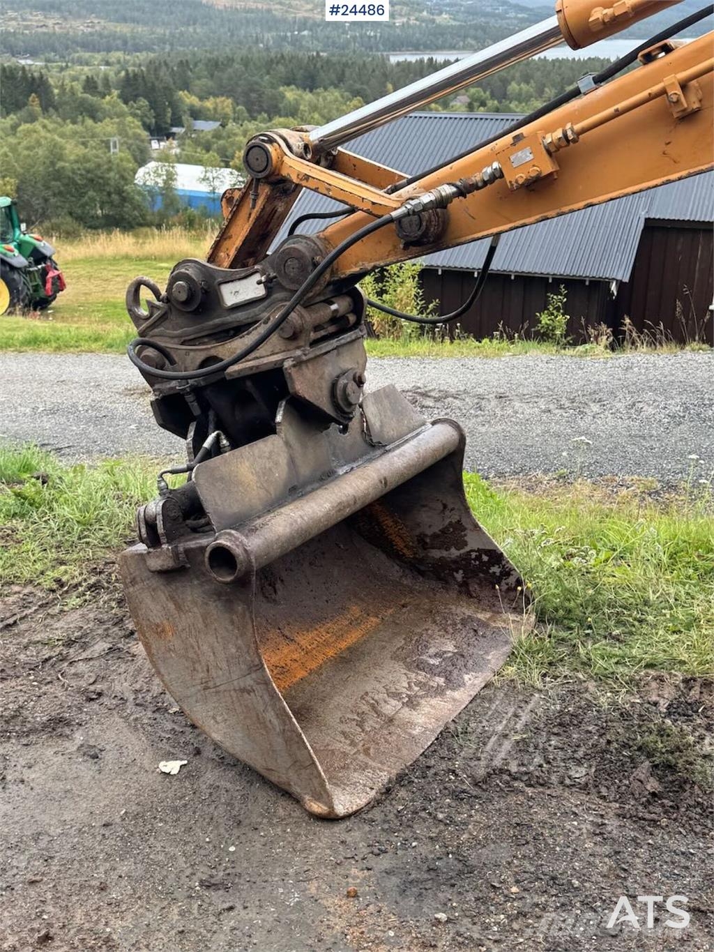 CASE 9007 Tracked Excavator w/ 2 Buckets – 4,770 Hours Lánctalpas kotrók