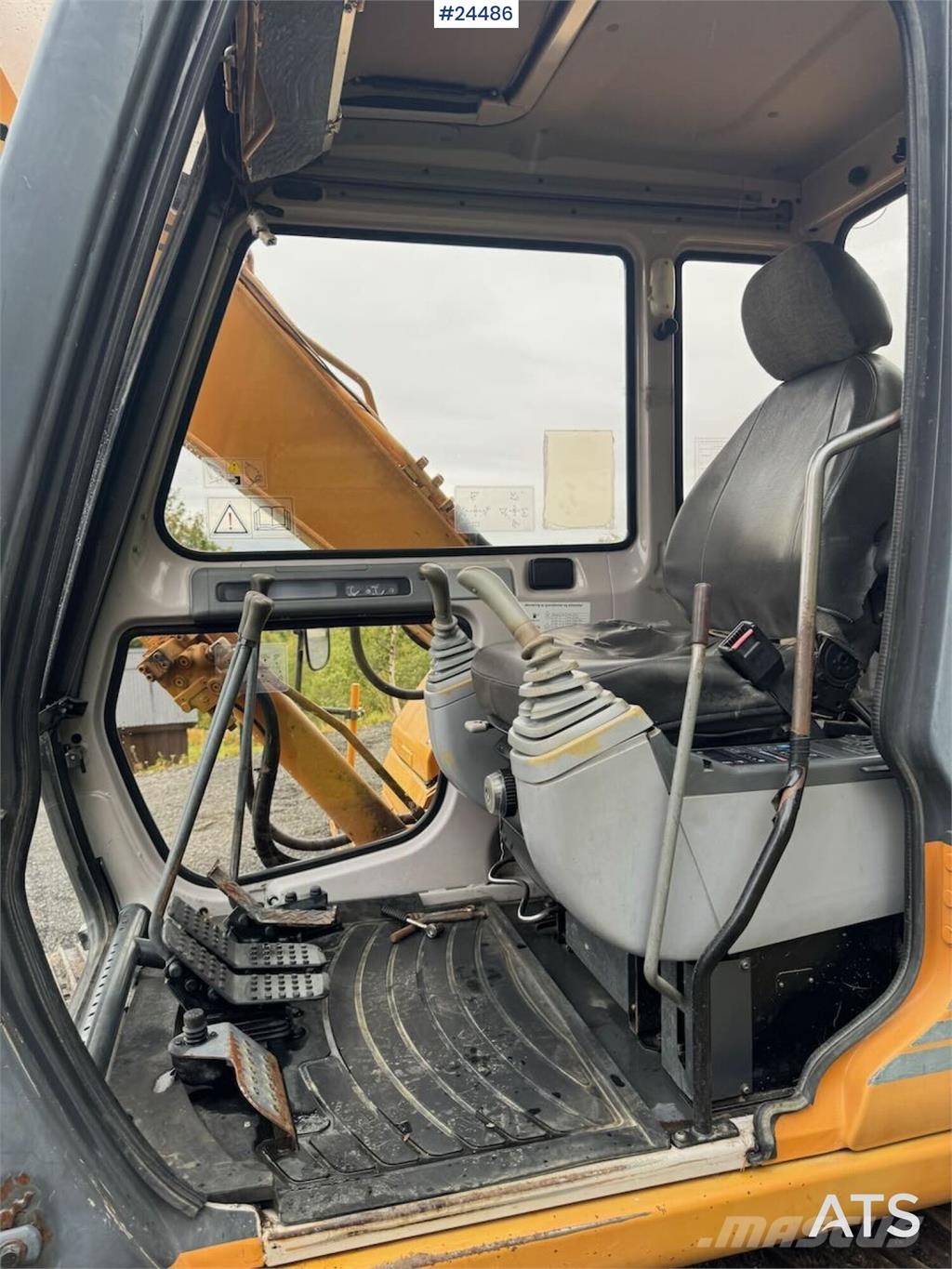 CASE 9007 Tracked Excavator w/ 2 Buckets – 4,770 Hours Lánctalpas kotrók