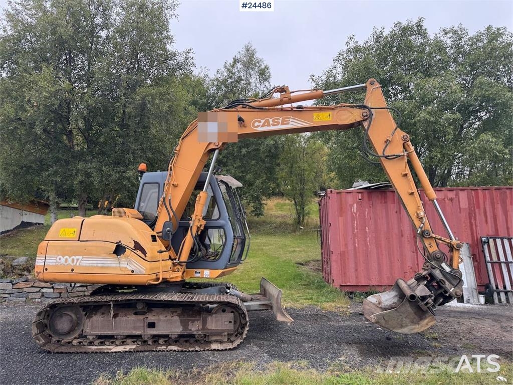 CASE 9007 Tracked Excavator w/ 2 Buckets – 4,770 Hours Lánctalpas kotrók