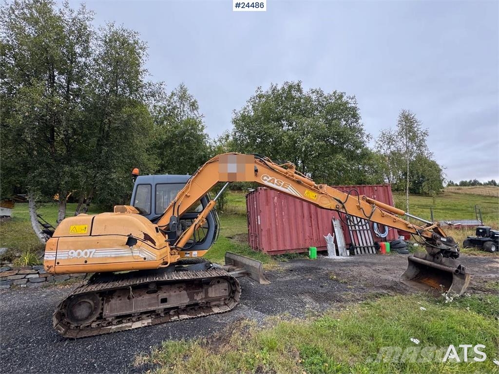 CASE 9007 Tracked Excavator w/ 2 Buckets – 4,770 Hours Lánctalpas kotrók