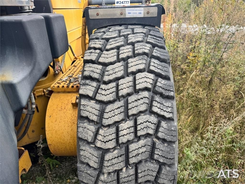 CAT 140M Greyderler