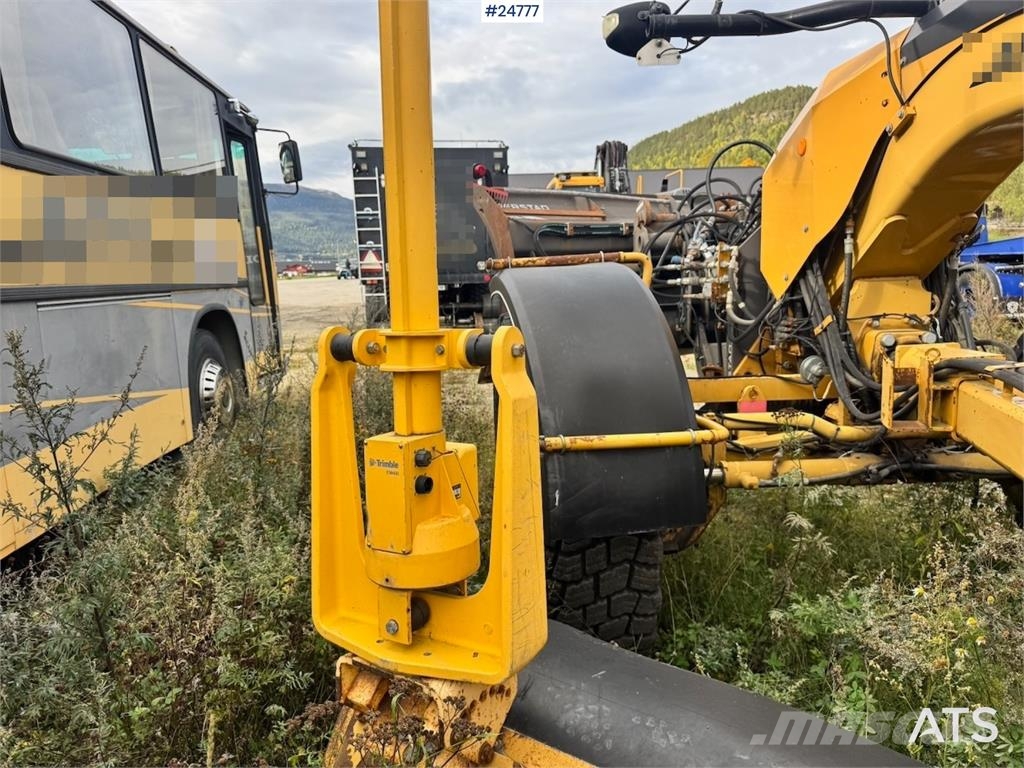 CAT 140M Greyderler