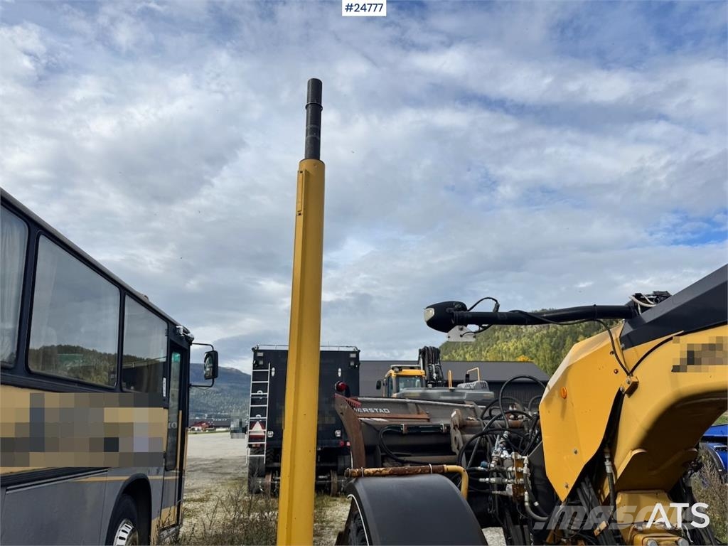CAT 140M Greyderler