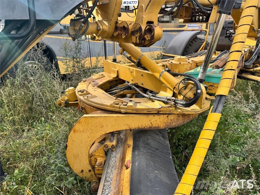CAT 140M Greyderler