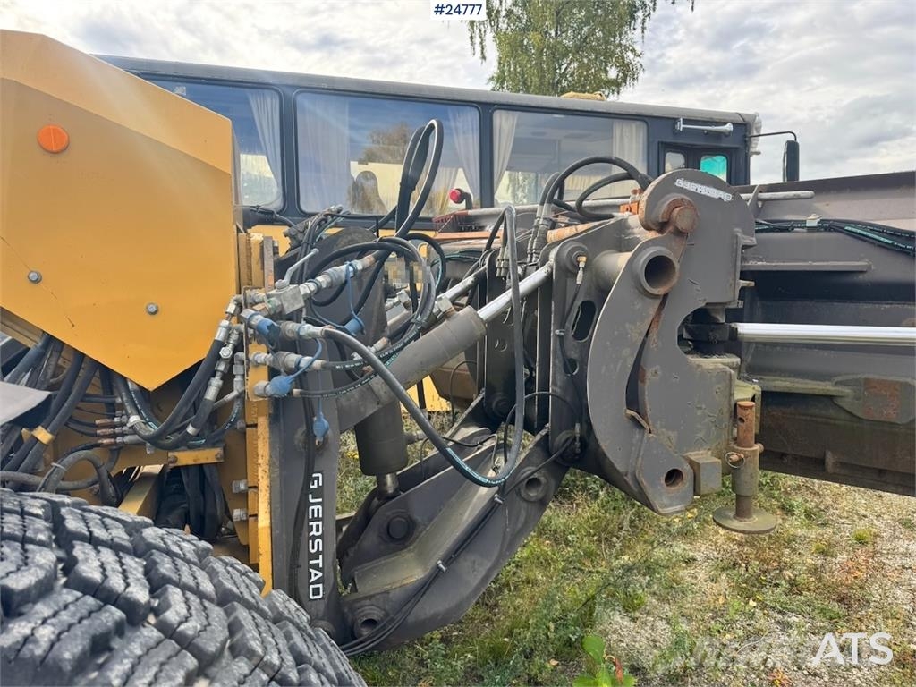 CAT 140M Greyderler