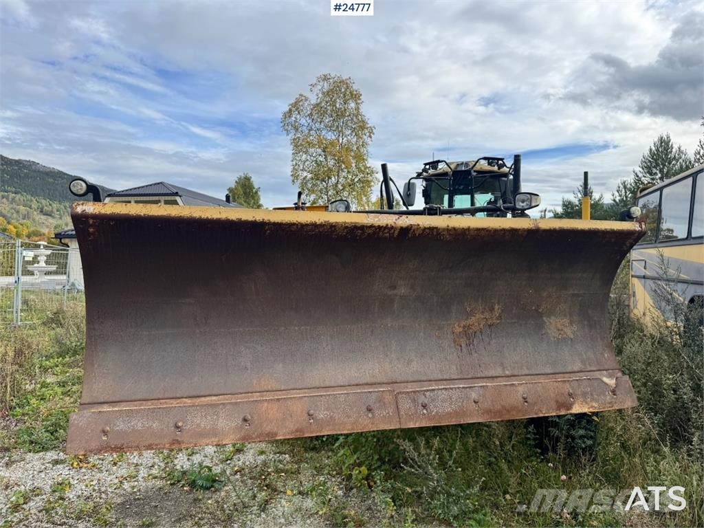 CAT 140M Greyderler
