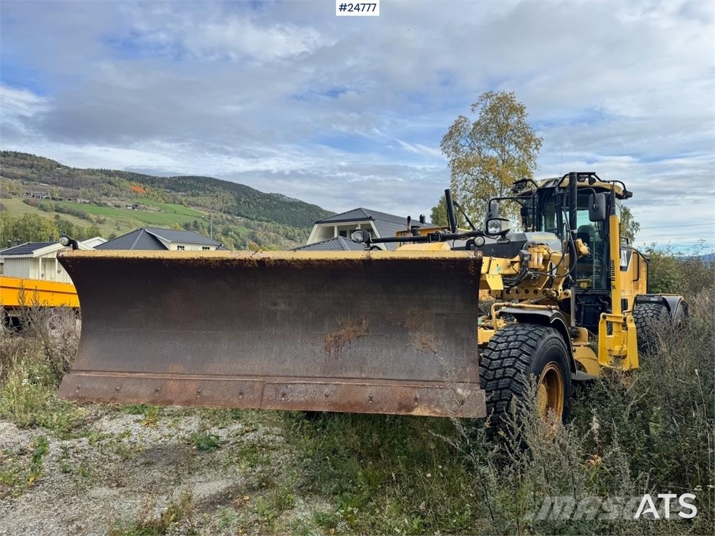 CAT 140M Greyderler