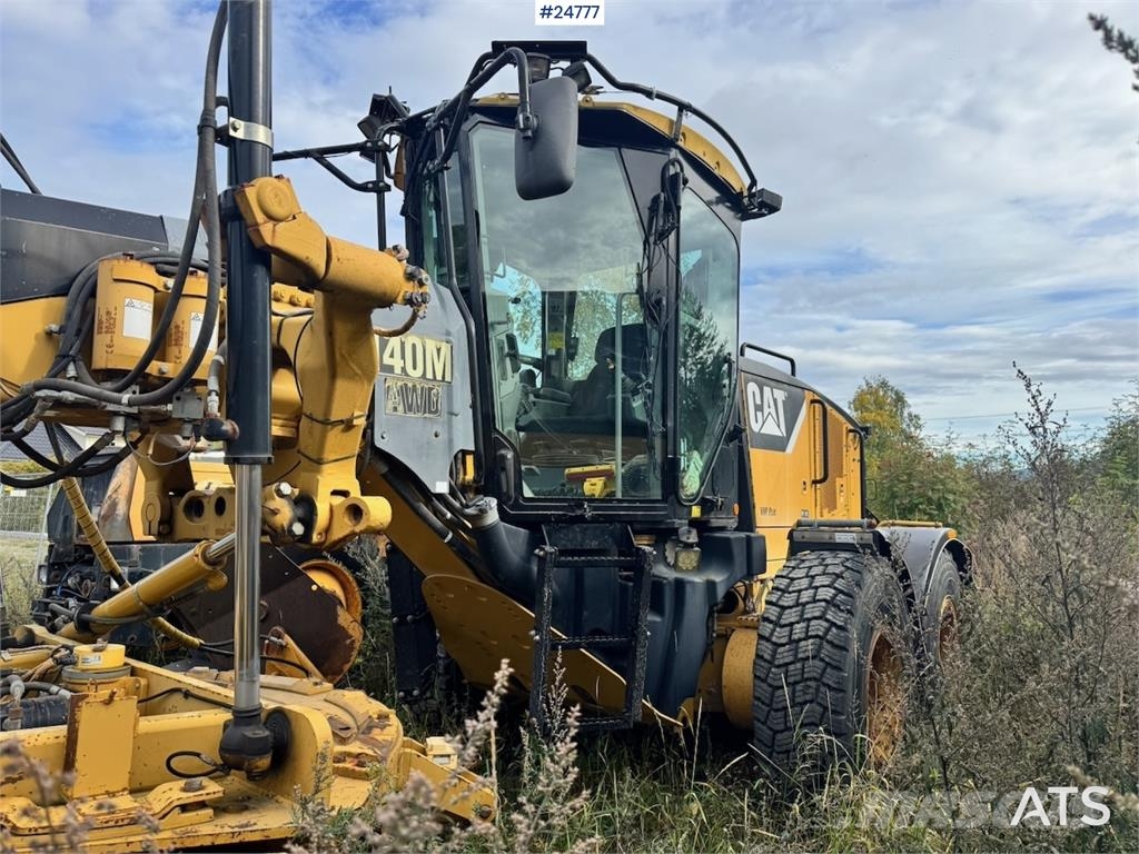 CAT 140M Greyderler