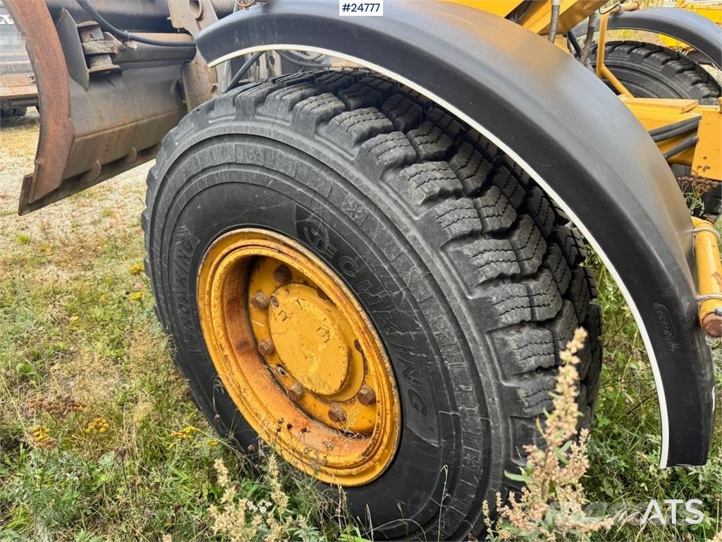 CAT 140M Greyderler