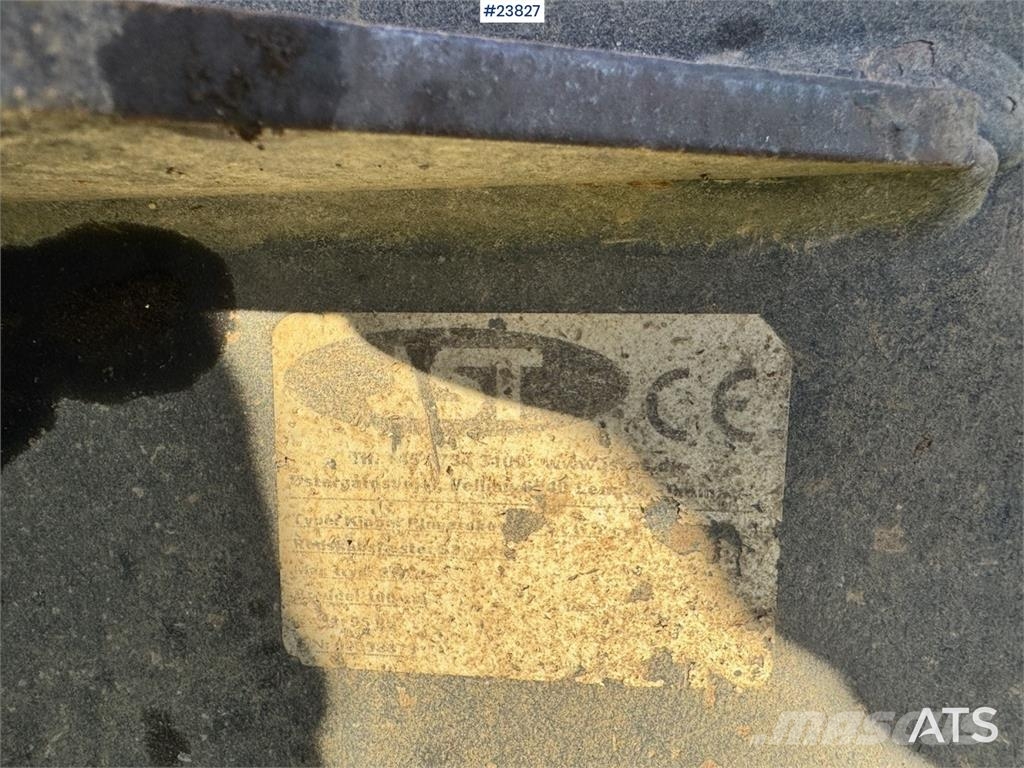CAT 301.8 حفارات صغيرة أقل من 7 طن (حفارات صغيرة)