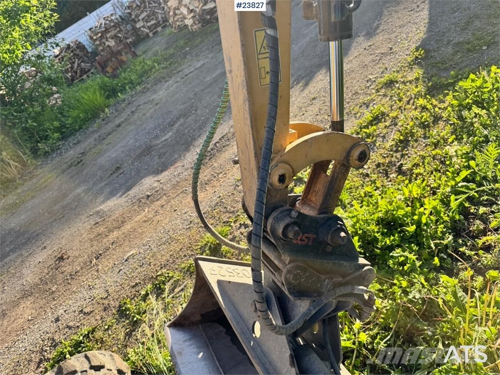 CAT 301.8 حفارات صغيرة أقل من 7 طن (حفارات صغيرة)
