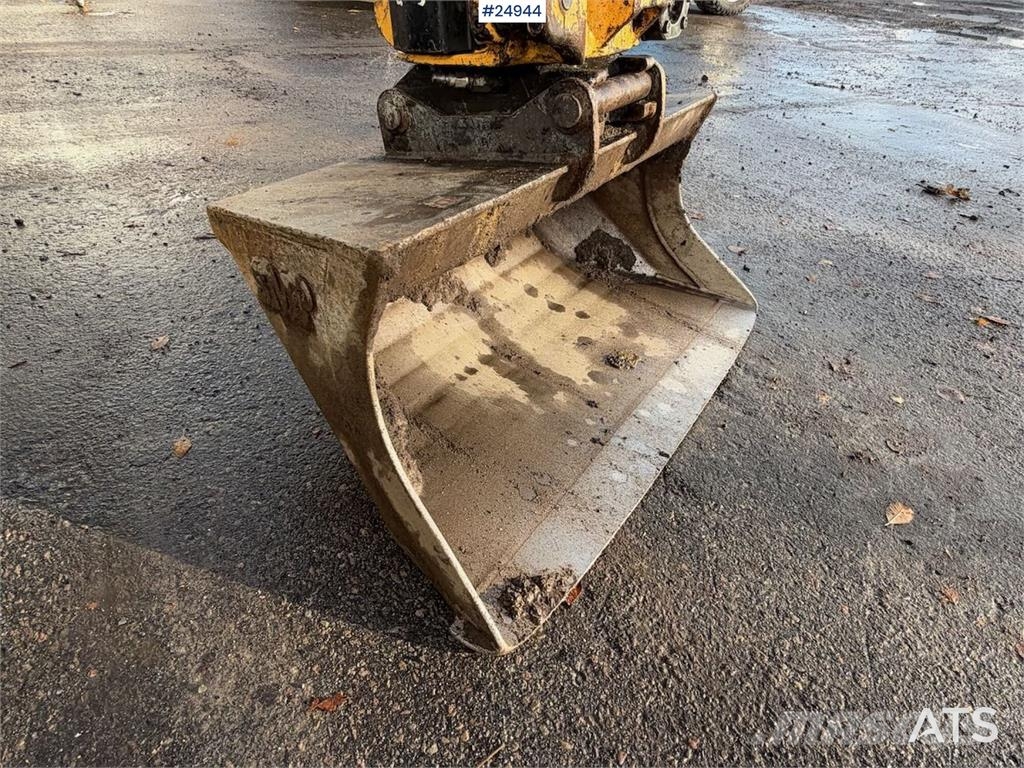 CAT 303.5ECR Mini excavator – 2 buckets – 2070 hours Mini bageri < 7t