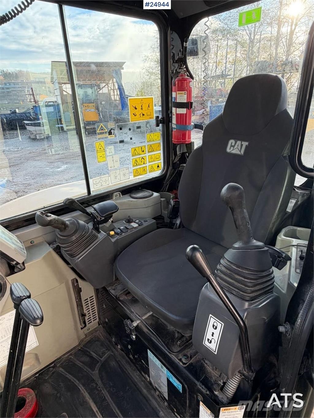 CAT 303.5ECR Mini excavator – 2 buckets – 2070 hours Mini bageri < 7t