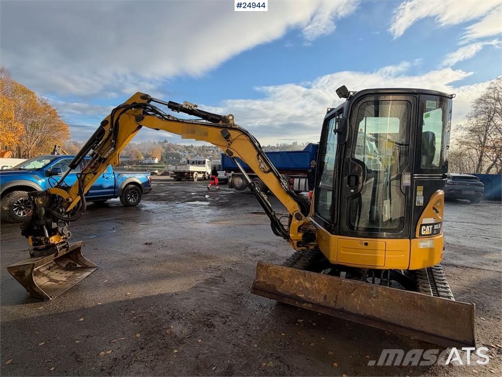 CAT 303.5ECR Mini excavator – 2 buckets – 2070 hours Mini bageri < 7t