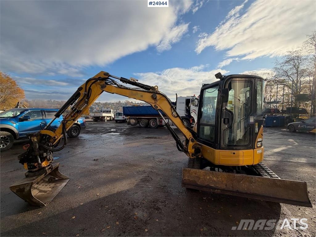 CAT 303.5ECR Mini excavator – 2 buckets – 2070 hours Mini bageri < 7t