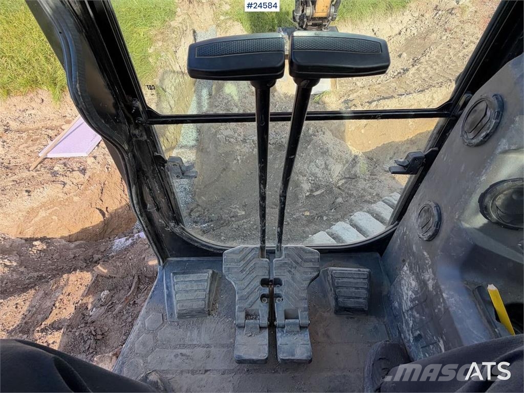 CAT 308 Tracked excavator with 3 buckets, tiltrotator Paletli ekskavatörler