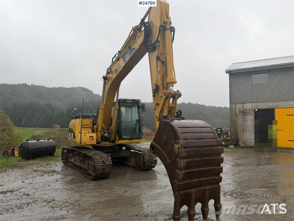 CAT 315C Excavator with digging bucket, hydraulic grad Crawler excavators
