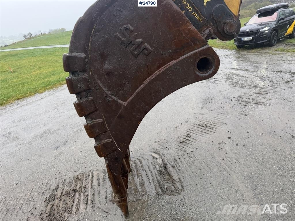 CAT 315C Excavator with digging bucket, hydraulic grad Crawler excavators
