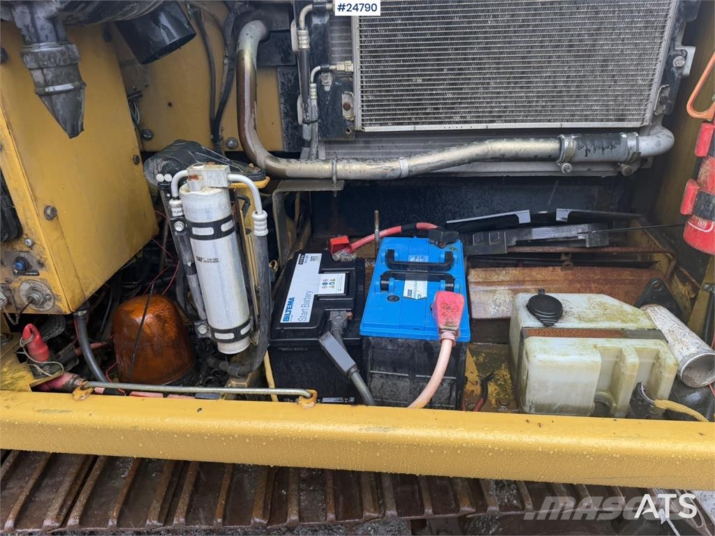 CAT 315C Excavator with digging bucket, hydraulic grad Crawler excavators