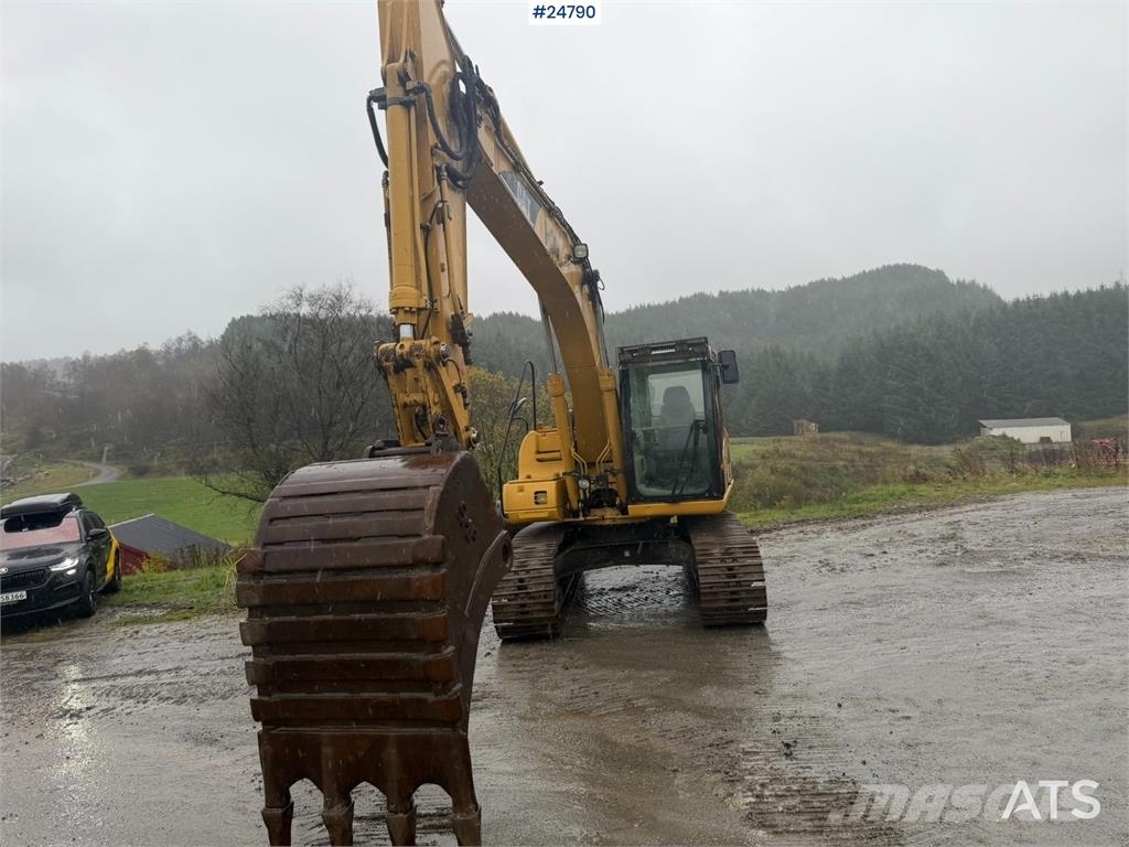 CAT 315C Excavator with digging bucket, hydraulic grad Crawler excavators